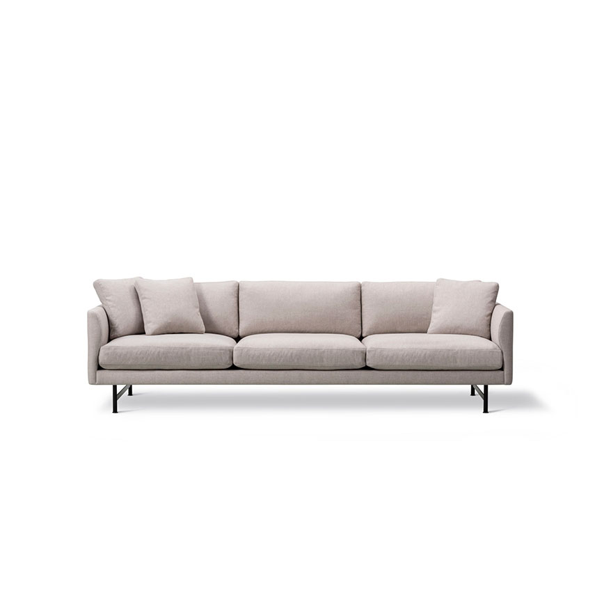 Calmo Seater Sofa Sunniva 717 Stel: Sort Metal på Afbetaling