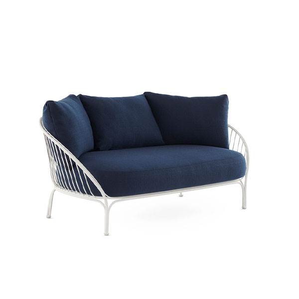 Kartell Hiray Sofa Med Hynder Hvidt Stel Med Blå Hynder på Afbetaling